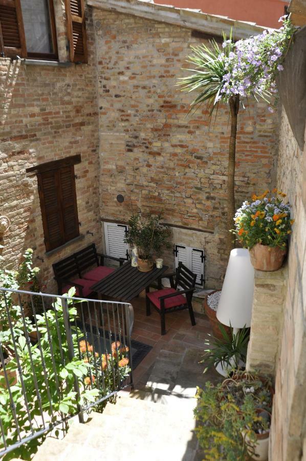 B&B Albornoz Urbino Esterno foto